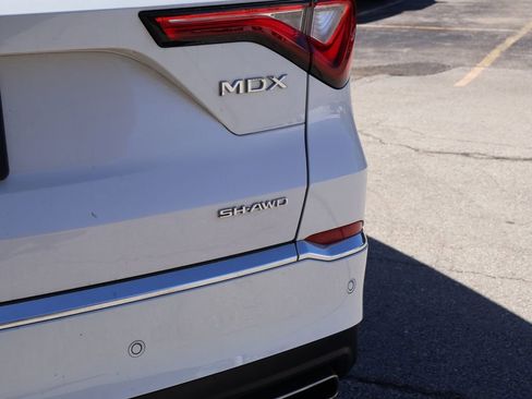 Used 2023 Acura MDX SH-AWD w/ Advance Package image 7
