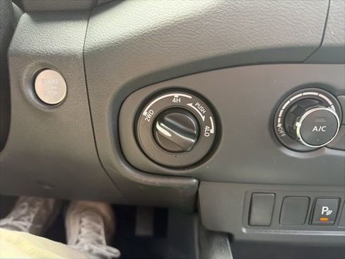 Used 2022 Nissan Frontier S w/ Technology Package image 27