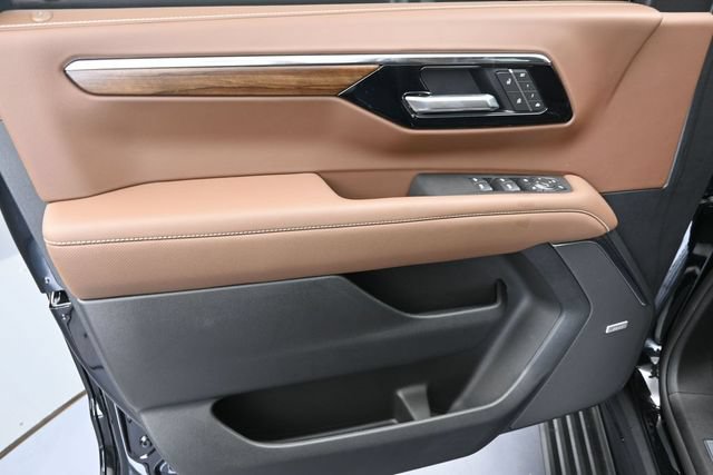 New 2026 Chevrolet Tahoe High Country AWD/4WD image 21