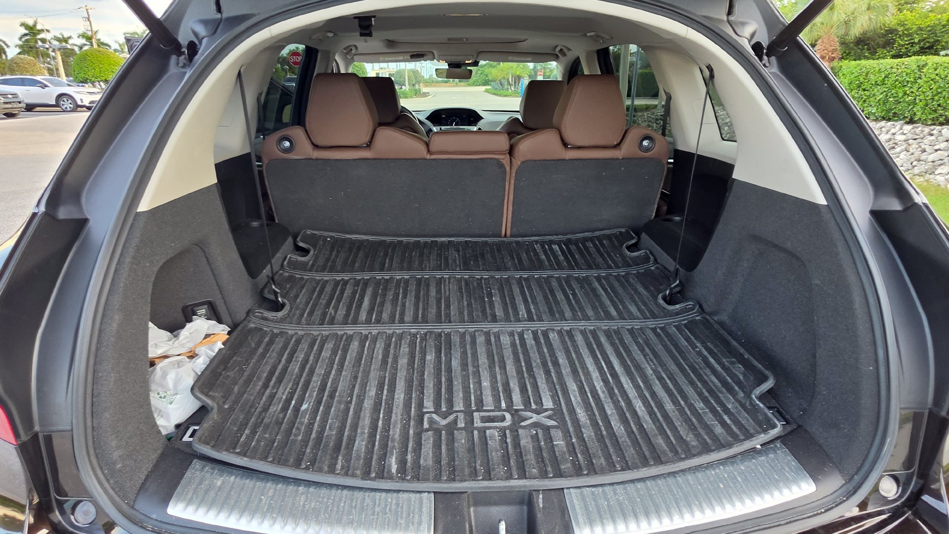 Used 2018 Acura MDX w/ Technology Package FWD image 32