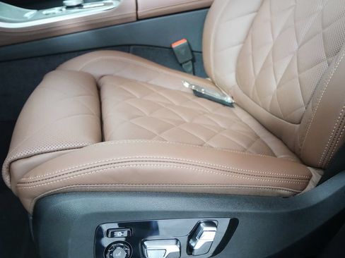 Used 2026 BMW X5 sDrive40i RWD image 9