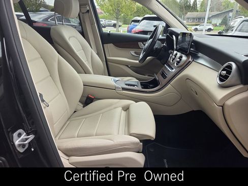 Certified 2022 Mercedes-Benz GLC 300 4MATIC image 32