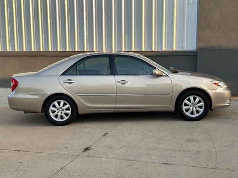 Used 2004 Toyota Camry XLE image 20
