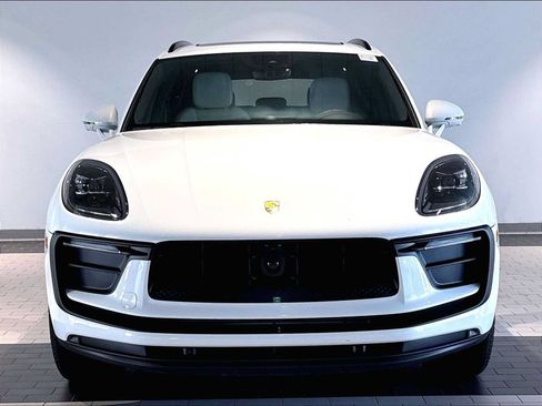 New 2026 Porsche Macan AWD/4WD image 10