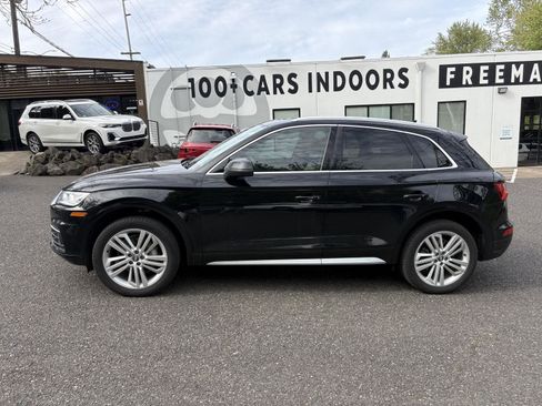 Used 2018 Audi Q5 2.0T Premium Plus w/ Premium Plus Package image 2