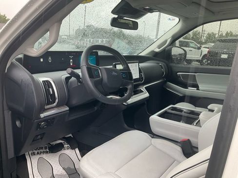 New 2026 Ford Expedition Max Platinum w/ Platinum Ultimate Package AWD/4WD image 15