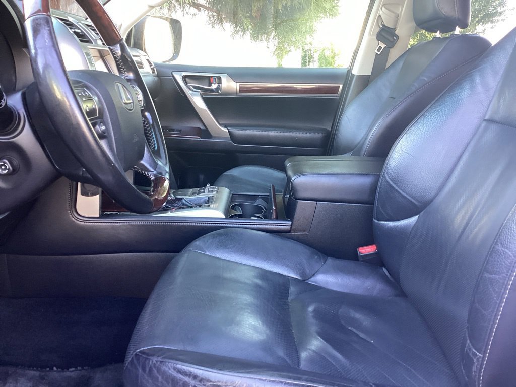 Used 2018 Lexus GX 460 Premium w/ Premium Package AWD/4WD image 5