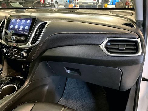Used 2022 Chevrolet Equinox Premier image 13