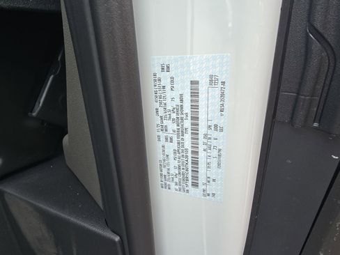 New 2026 Ford Transit 250 148 Medium Roof image 38