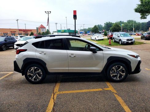 Used 2024 Subaru Crosstrek 2.0i Premium AWD/4WD image 4