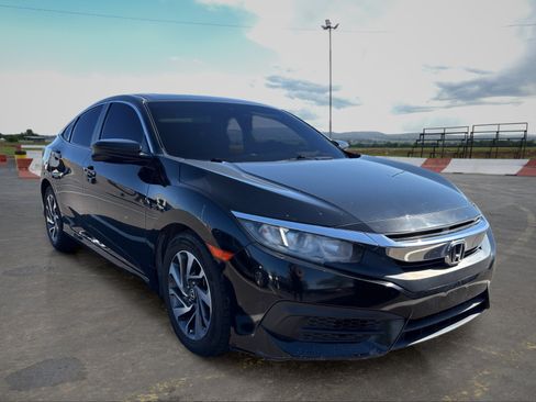 Used 2017 Honda Civic EX image 2