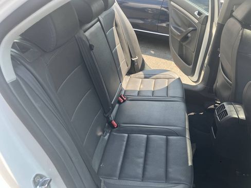Used 2009 Volkswagen Jetta SEL FWD image 29