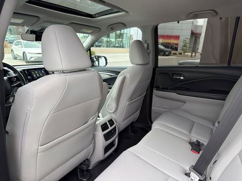 Used 2022 Honda Pilot EX-L image 6