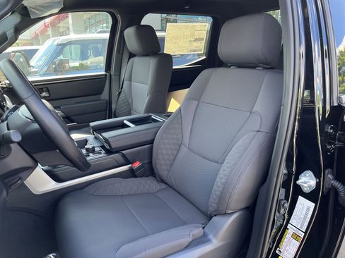 New 2026 Toyota Tundra SR5 image 9