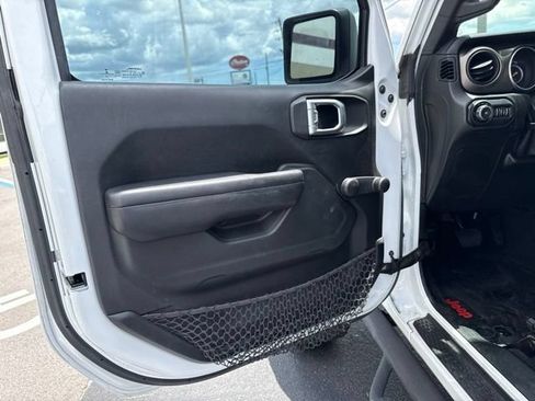 Used 2018 Jeep Wrangler Unlimited Sport AWD/4WD image 11
