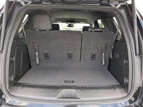 Used 2023 GMC Yukon SLT image 13