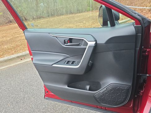 Used 2023 Toyota RAV4 LE image 24