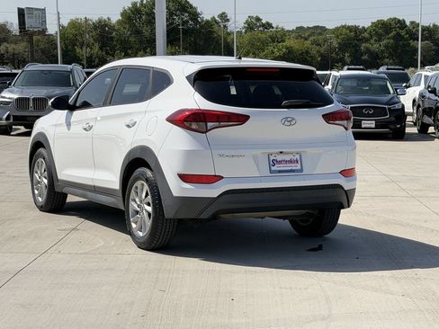 Used 2018 Hyundai Tucson SE w/ Cargo Package FWD image 4