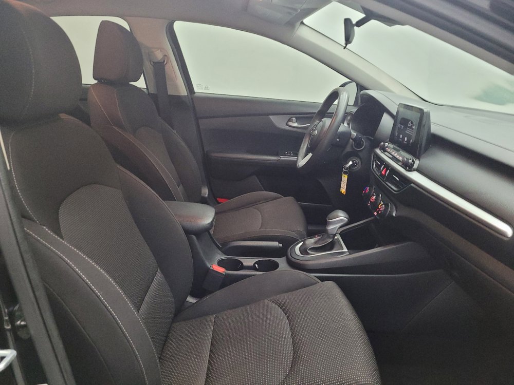 Used 2020 Kia Forte LXS FWD image 21