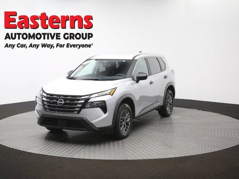 Used 2024 Nissan Rogue S FWD image 54