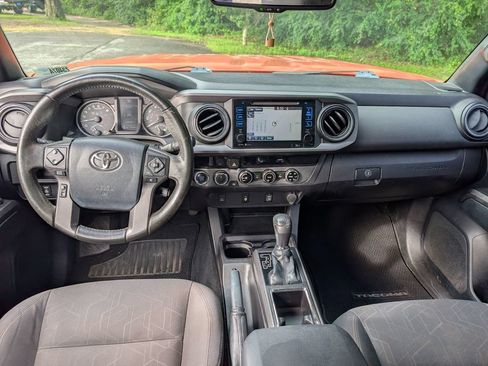 Used 2016 Toyota Tacoma TRD Off-Road w/ Towing Package AWD/4WD image 26