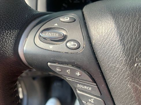Used 2017 Nissan Pathfinder Platinum FWD image 22