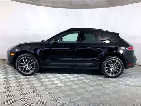 Used 2026 Porsche Macan AWD/4WD image 2