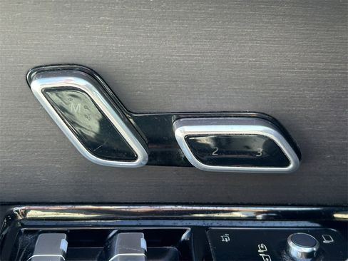 Used 2023 Land Rover Range Rover Sport SE Dynamic image 28