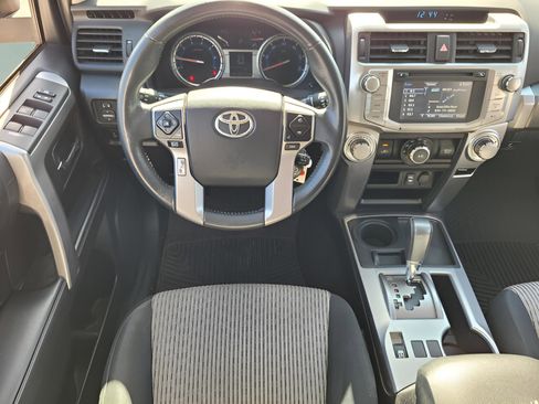 Used 2015 Toyota 4Runner SR5 Premium image 15