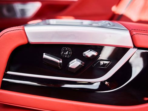 Used 2022 BMW M760i xDrive w/ Luxury Rear Seating Package AWD/4WD image 55