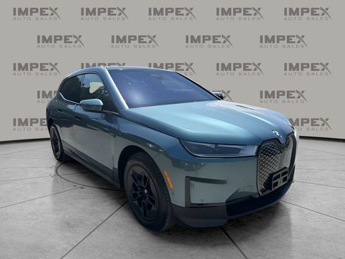 Used 2023 BMW iX xDrive50 w/ Convenience Package AWD/4WD image 7