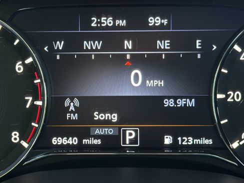 Used 2023 INFINITI QX80 Sensory w/ All-Season Package AWD/4WD image 45