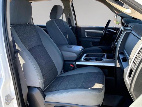 Used 2016 RAM 3500 Big Horn image 29