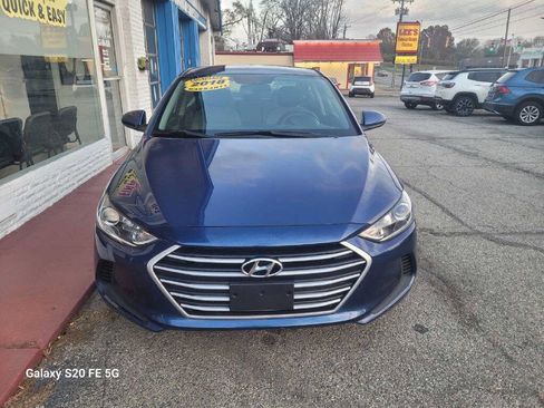 Used 2018 Hyundai Elantra SEL w/ Cargo Package image 2