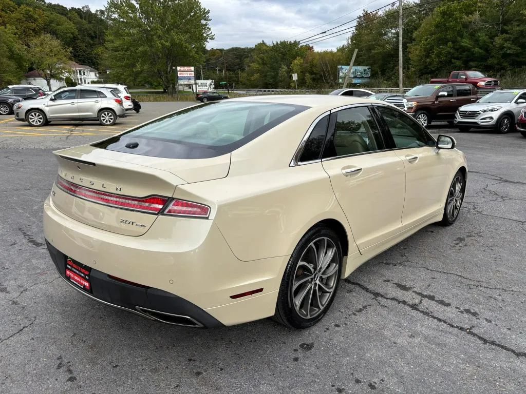 Used 2018 Lincoln MKZ Select w/ Select Plus Package AWD/4WD image 8
