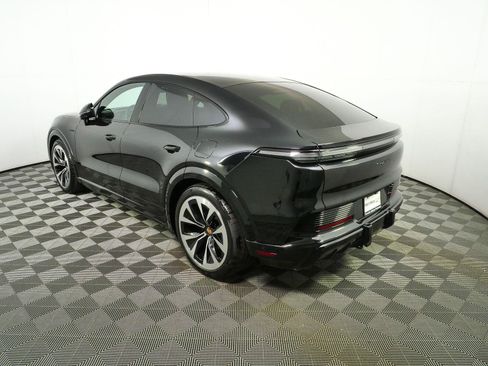 New 2026 Porsche Cayenne S AWD/4WD image 3