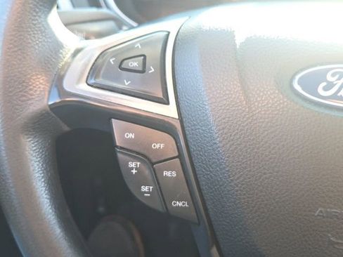 Used 2020 Ford Fusion SE image 34