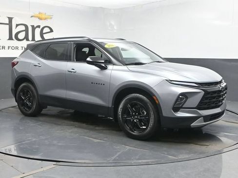 Used 2024 Chevrolet Blazer LT w/ Convenience Package FWD image 6