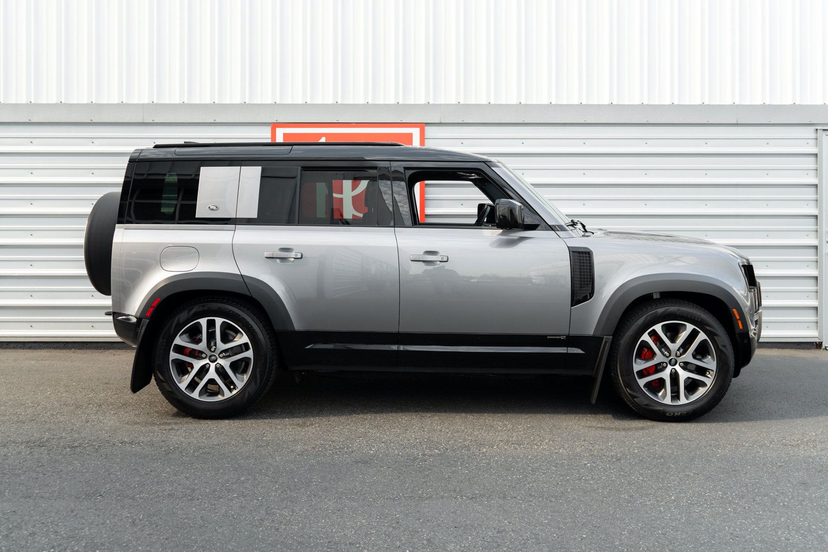 Used 2022 Land Rover Defender 110 X AWD/4WD image 41