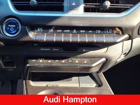 Used 2022 Lexus UX 250h w/ Premium Package AWD/4WD image 20