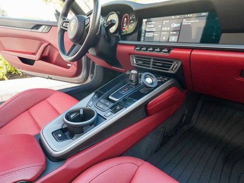 Used 2021 Porsche 911 Carrera image 93