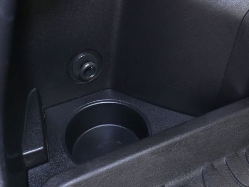 Used 2025 Subaru Crosstrek 2.0i Premium image 25