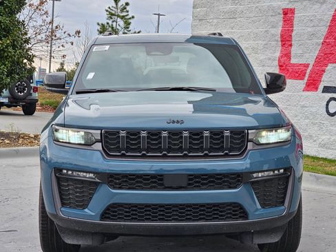 New 2026 Jeep Grand Cherokee Limited image 2