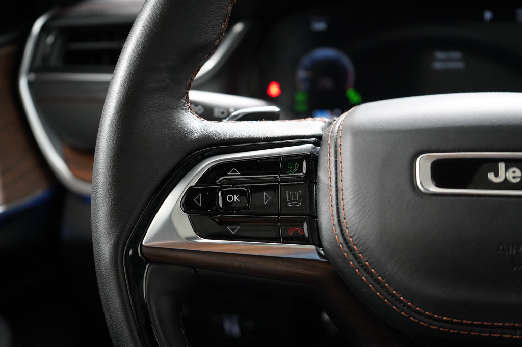 Certified 2023 Jeep Grand Cherokee L Summit w/ Advanced Protech Group IV AWD/4WD image 13
