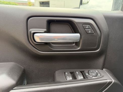 Used 2021 Chevrolet Silverado 1500 Custom AWD/4WD image 10