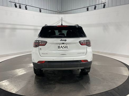 Used 2024 Jeep Compass Limited image 12