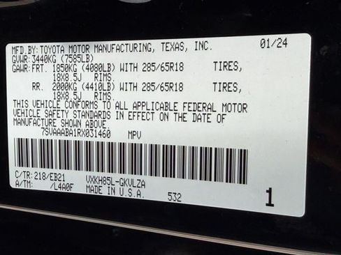 Used 2024 Toyota Sequoia TRD Pro AWD/4WD image 30