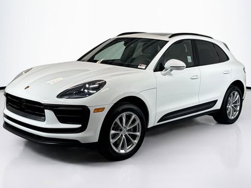 Used 2024 Porsche Macan Turbo image 1