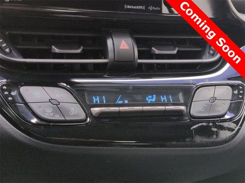 Used 2021 Toyota C-HR Limited image 27