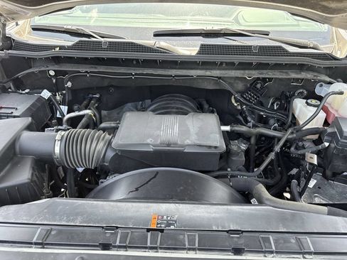 Used 2025 Chevrolet Silverado 2500 LT w/ Convenience Package AWD/4WD image 26